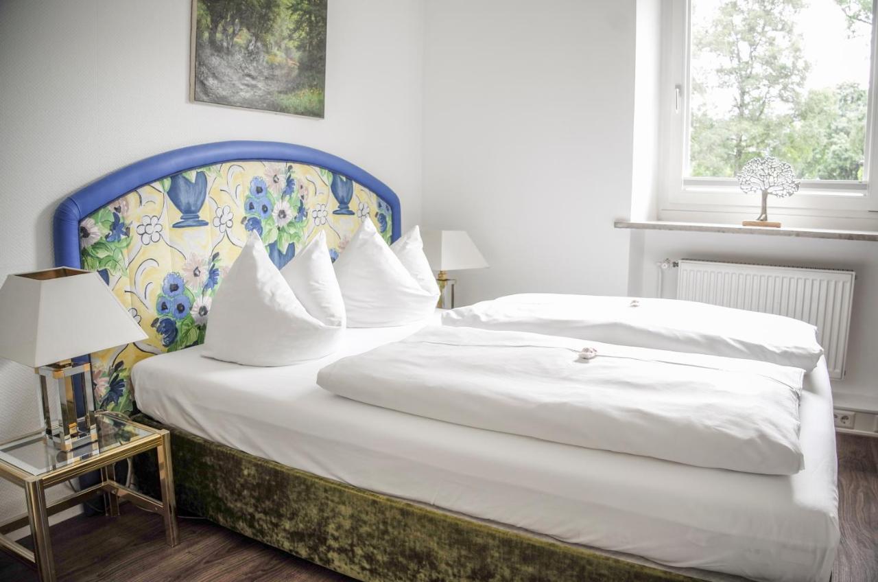 Villa Adolphine Rotta Buitenkant foto