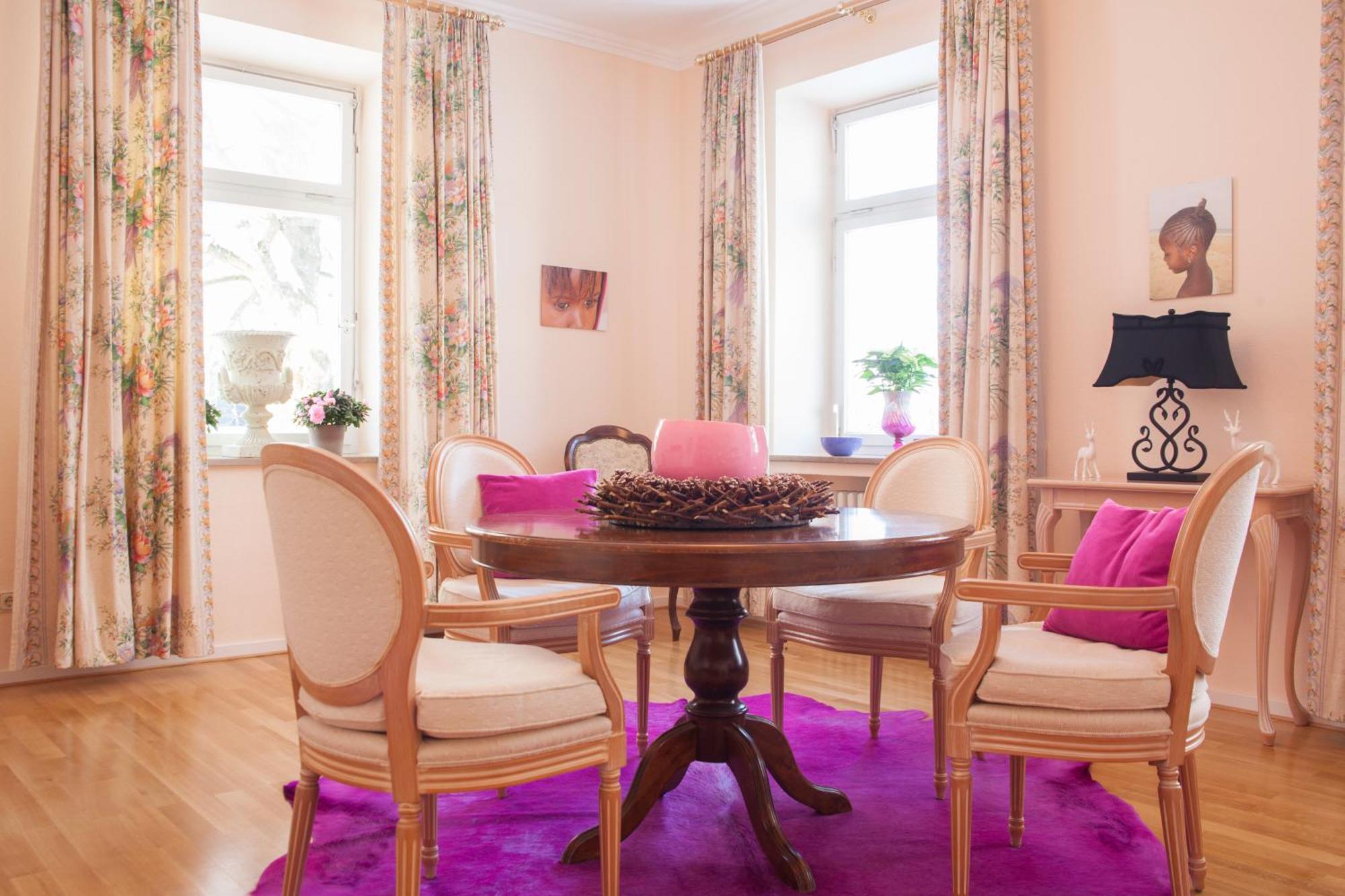 Villa Adolphine Rotta Buitenkant foto